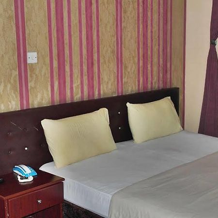 Golden Star Hotel Дубай Екстер'єр фото